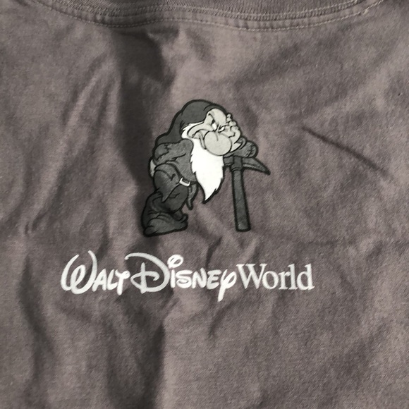 Disney Grumpy tee size L - Picture 4 of 5